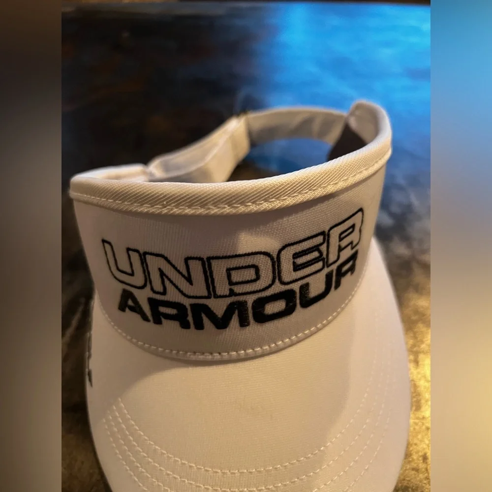 Under Armour Golf visor ⛳️